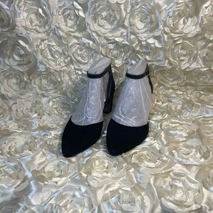 Brand New Alex Marie heels